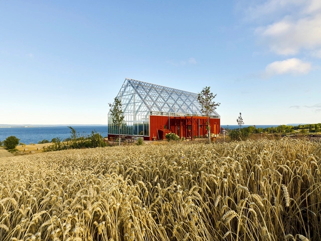 Casa Natural en Uppgrenna / Tailor Made arkitekter - Reconversión