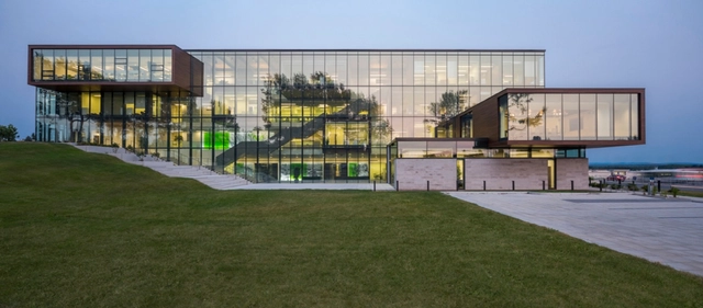 Escritório principal do Grupo Desjardins / ABCP architecture + Anne Carrier Architectes - Edifícios Institucionais