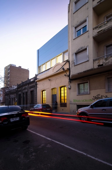 Casa Urbana / FGM Arquitectos  - Ampliación
