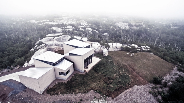 Casa Flotante / Omar Gandhi Architect - Casas