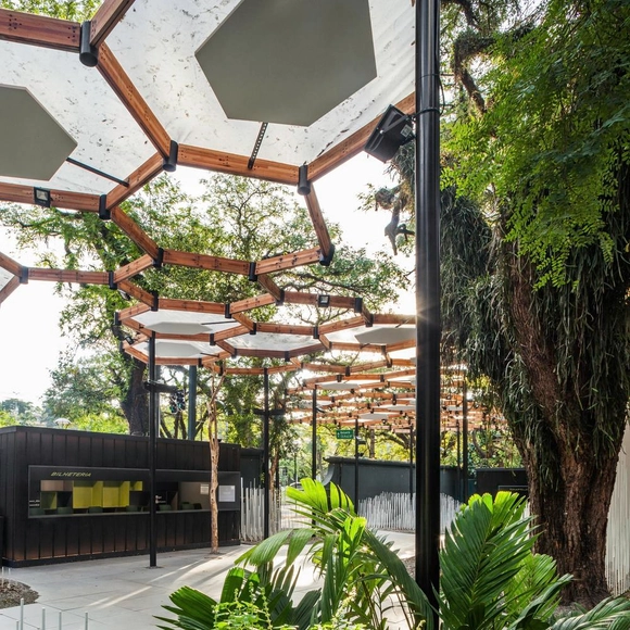 Marquise Modular / FGMF - Outras Estruturas, Jardim, Fachada