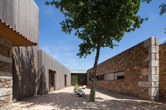 Monverde 酒庄 / FCC Arquitectura + Paulo Lobo - 加建项目