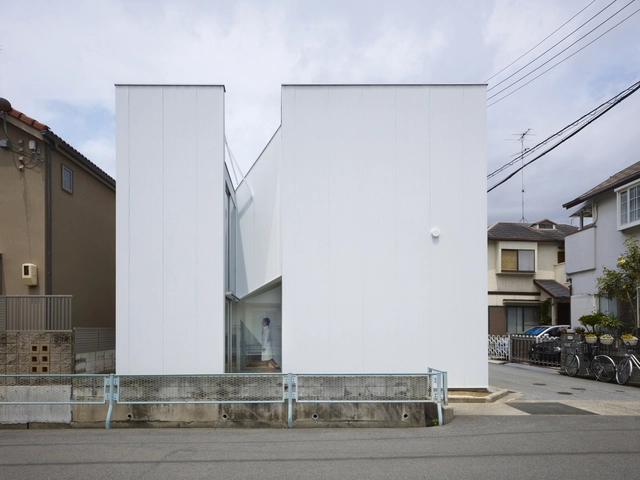 Rebanada de ciudad / Alphaville Architects - Casas