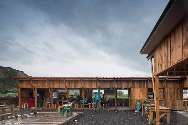 Cocina comunitaria de Terras da Costa  / ateliermob + Colectivo Warehouse  - Comunidad