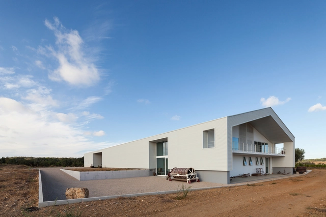 Herdade do Cebolal / Ribeiro de Carvalho arquitectos - Vinícola