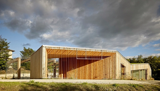 Centro Comunitario en Poggio Picenze / Burnazzi Feltrin Architetti - Centro Comunitario