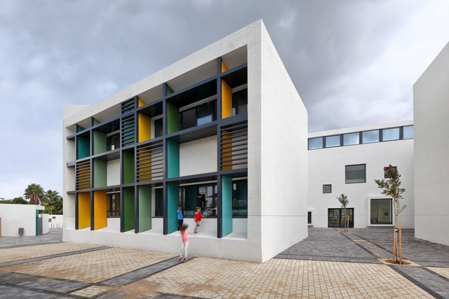 Escuela Primaria en Tel Aviv / Auerbach Halevy Architects - Escuela Primaria