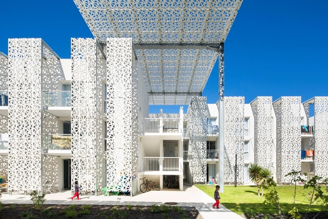 Hotel Residencial Nakâra  / Jacques Ferrier Architectures - Hoteles
