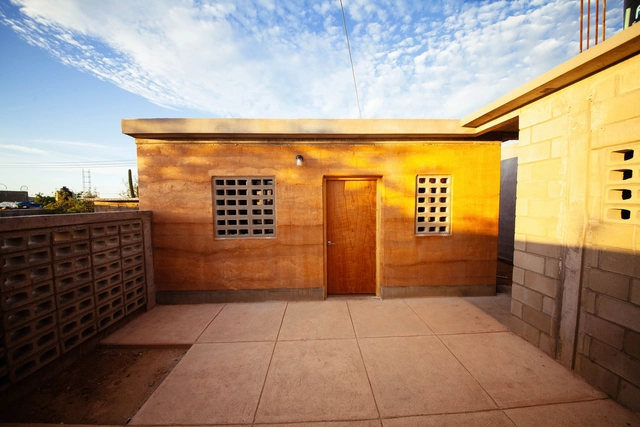 Modelo de vivienda replicable impulsa la autoconstrucción de comunidades afectadas en Los Cabos, México  - Sustentabilidad