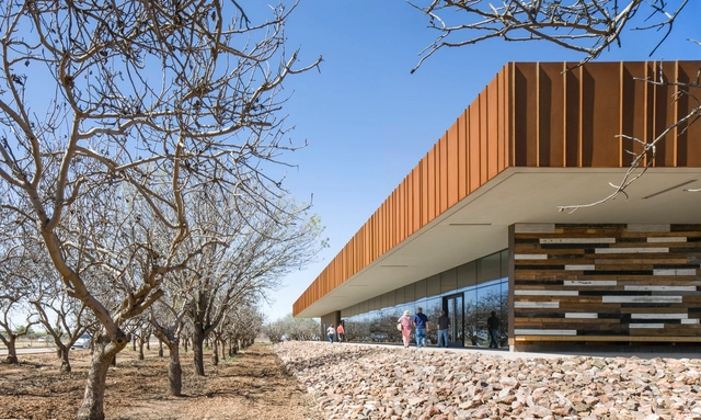 La arboleda / debartolo architects - Iglesia