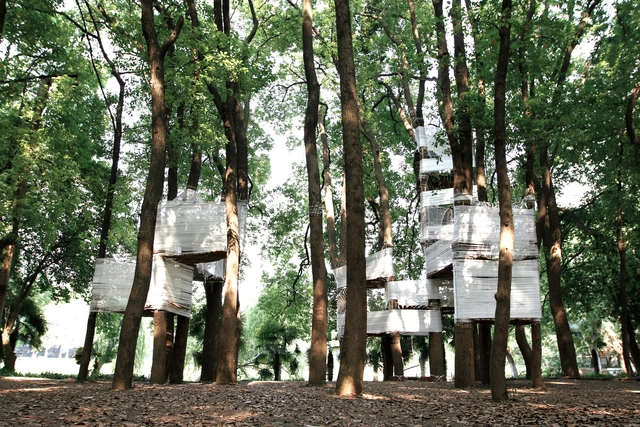 丝房 / 穆威、万谦  - 住宅