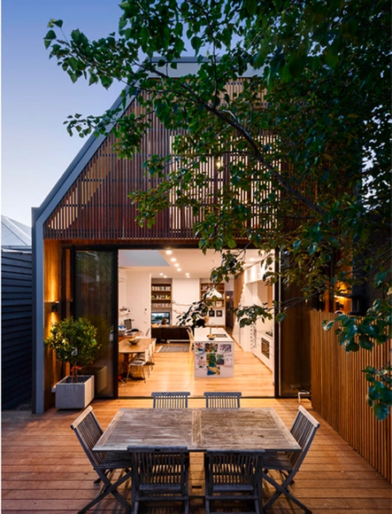 Residence in Hawthorn / Alexandra Buchanan Architecture - Exterior Photography, Extension, Table, Lighting