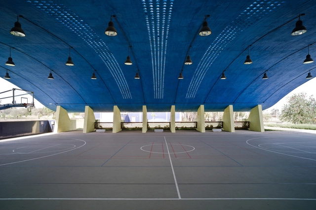 Rehabilitación  Pabellón Deportivo Universitario / Rosana Caro Martínez - Renovación