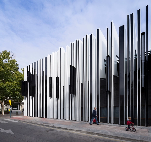 Centro cultural  Mercado de Getafe / A-cero - Centro Cultural