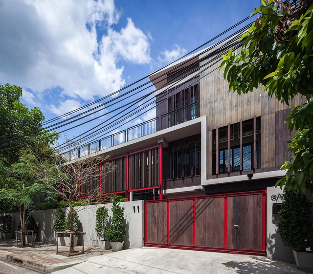 Baan Sukothai 1/1  / Paripumi Design - Casas