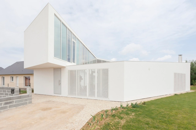 Casa Spirale / Nathanael Dorent + Mark Havasi - Casas