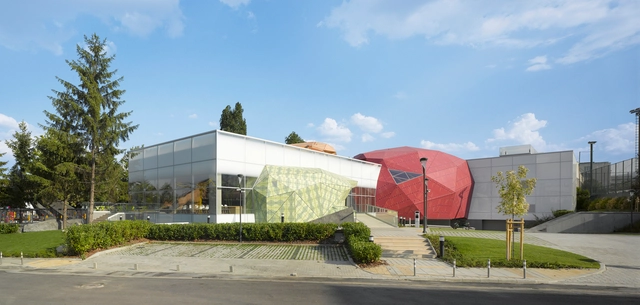 Centro infantil de descubrimiento de la ciencia Muzeiko / Lee H. Skolnick Architecture + Design Partnership  - Museo