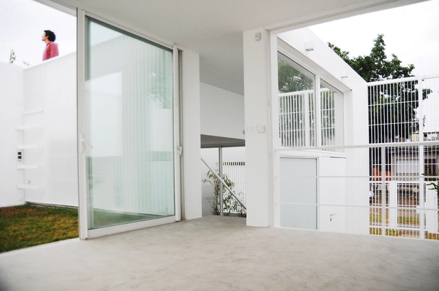 Vivienda Arquitectura Rifa Gen´08  / ALVMTR - Casas