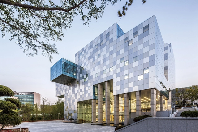 湖西大学图书馆/ Bang Keun YOU + DongWoo Architects and Consultants - 大学