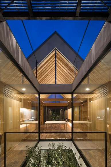 ARCA / APOLLO Architects & Associates - Interiores De Casas