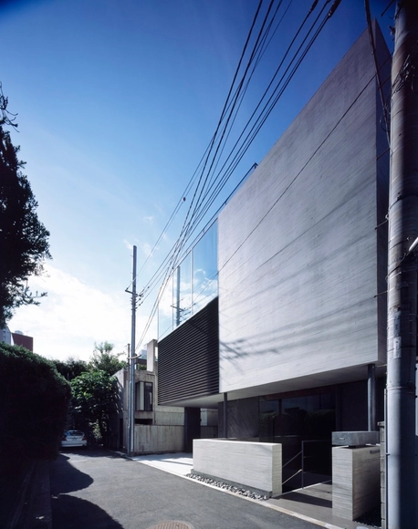 Terminal / APOLLO Architects &amp; Associates - Interiroes De Casas