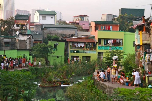 Ilhas artificiais que purificam a água de canais urbanos - Imagem de Destaque