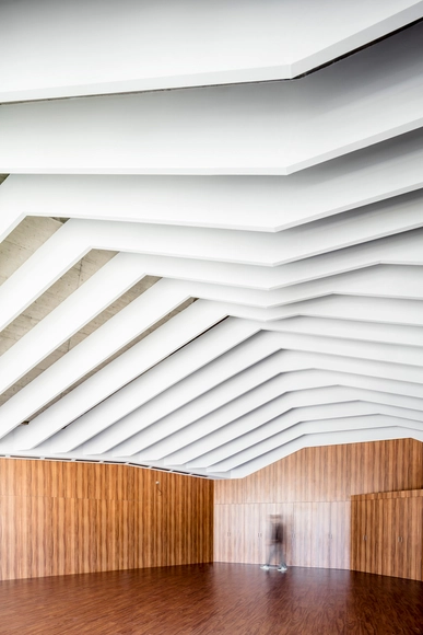 Els Arcs / KF arquitectes - Arquitectura De Uso Mixto