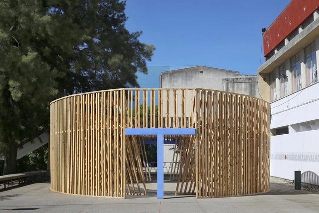 Pavilhão Povera / Atelier João Quintela Tim Simon - Pavilhão , Fachada