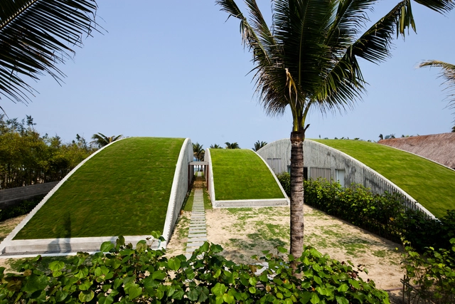 Naman Retreat / Vo Trong Nghia Architects - Hoteles