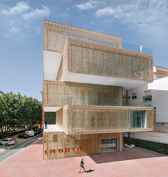 Centro Cultural La Gota  - Museo del Tabaco / Losada García  - Centro Cultural