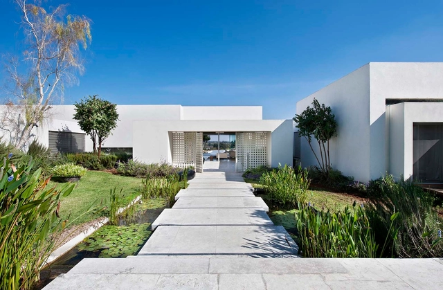 Casa LA / Eran Binderman +  Rama Dotan - Casas