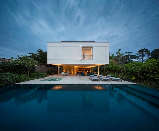 Casa Blanca / studio mk27 - Casas