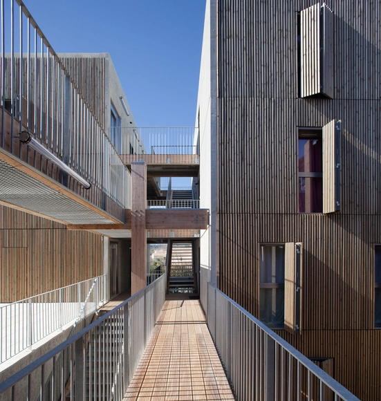 Social Housing + Shops in Mouans Sartoux / Comte & Vollenweider - Housing, Facade, Handrail, Fence