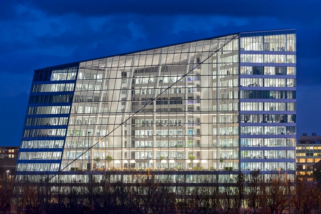 Connected Lighting: From Ethernet to Li-Fi Internet  - Featured Image