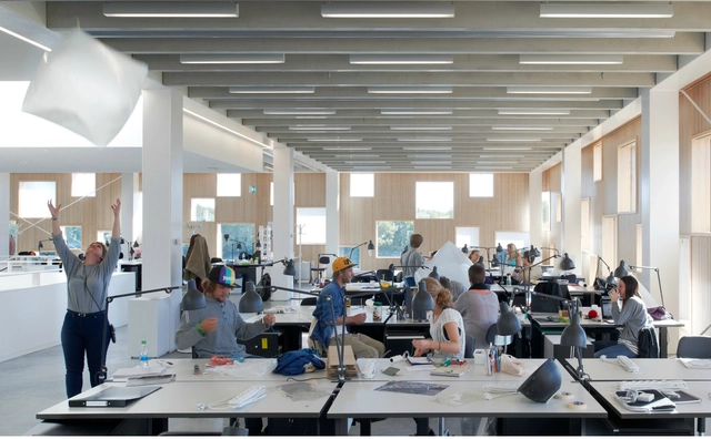 Uno de cada cuatro arquitectos españoles jóvenes trabaja en el extranjero - Imagen Principal