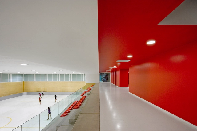 Pabellón Municipal de Deportes en Olot / BCQ arquitectura - Arquitectura Deportiva