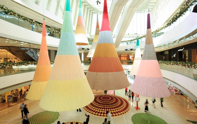 Glowing Trees / spatial practice - Arts & Architecture, Column
