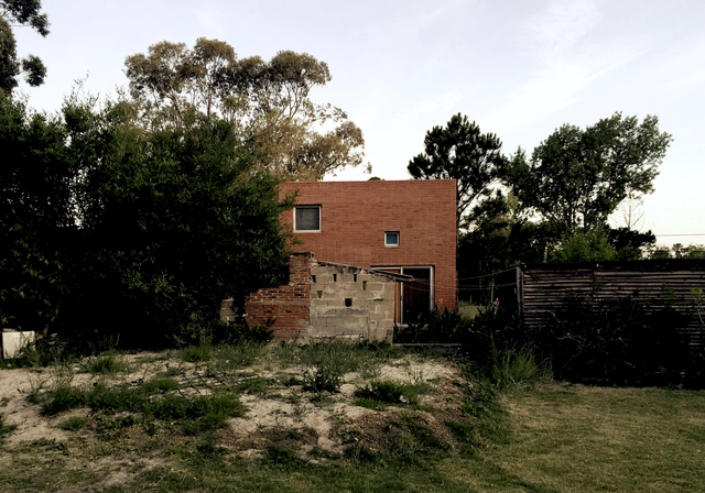 El Rancho de Playa Hermosa / Mbad Arquitectos - Casas