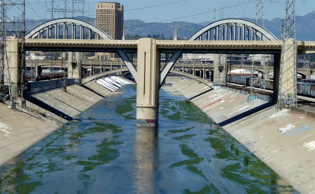 Frank Gehry is “a Robert Moses With the Soul of a Jane Jacobs” in This Long-Read on the Los Angeles River - Featured Image