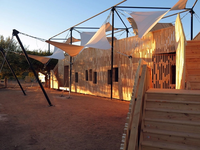 Centro comunitario Pumanque / The Scarcity and Creativity Studio - Centro Comunitario