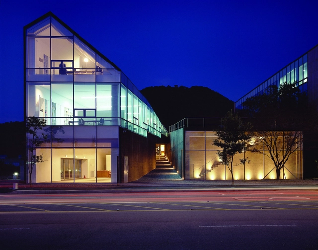 Oficina Kyomunsa  / Daniel Valle Architects - Edificios Institucionales