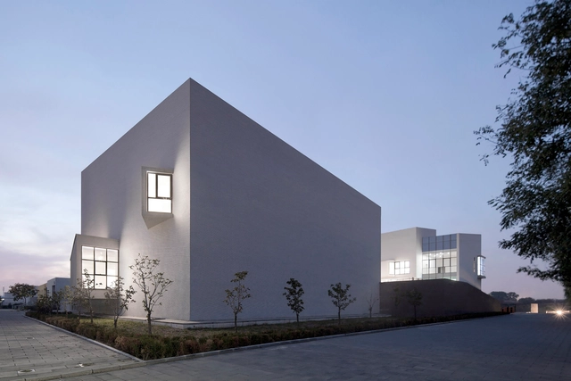 Spring Art Museum / Praxis d'Architecture - Museos Y Espacios De Exhibición