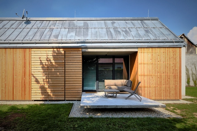 Casa de Bloques de Madera /  Jaro Krobot - Casas