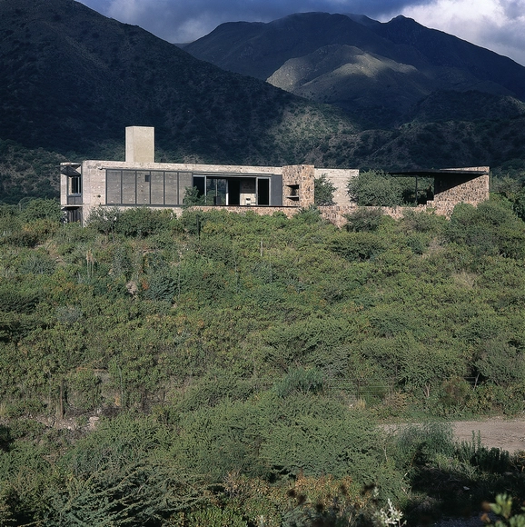 Casa en Capilla del Monte / Marchisio Nanzer - Casas, Fachada, Bosque