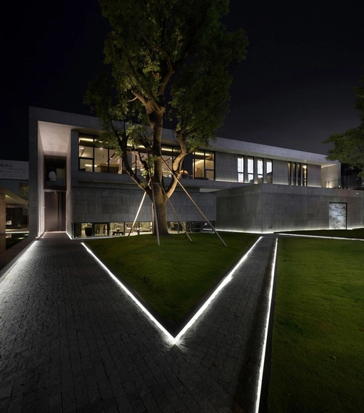 Recepción Centro de Incubación / Ching Chi Design + Leo-construction designing department + Xuxian Rui Architects Office - Edificios Institucionales