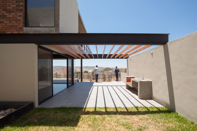 Casa VGA / Diseño Norteño - Casas