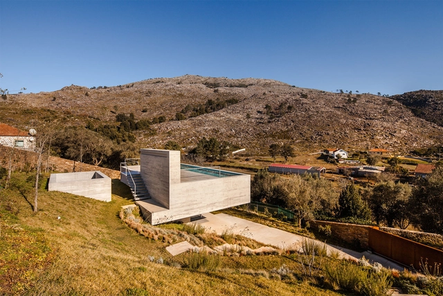 Refúgio na Montaria / Carvalho Araújo, Arquitectura e Design - Casas