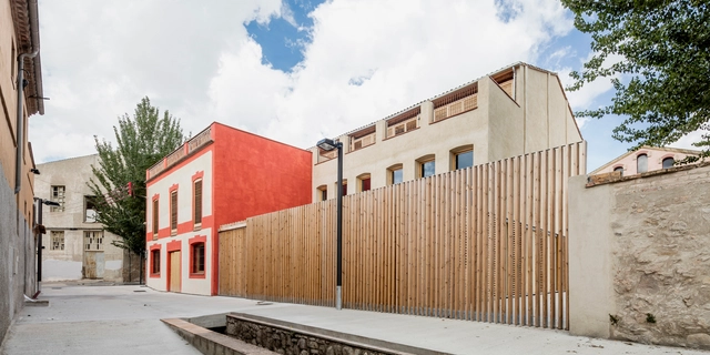 Centro Europeo de la Piel de Calidad  / taller 9s arquitectes - Reconversión