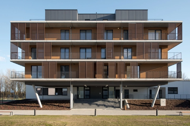 Slnečnice - Los Girasoles primera fase / Compass Atelier - Vivienda Colectiva