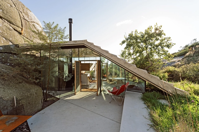 Knapphullet  / Lund Hagem - Casas
